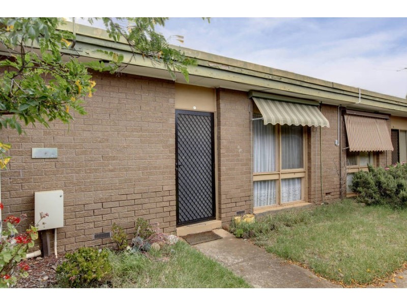 4/9-11 Plover Street, Melton VIC 3337