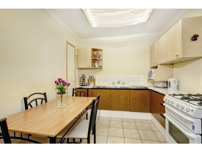 4/9-11 Plover Street, Melton VIC 3337