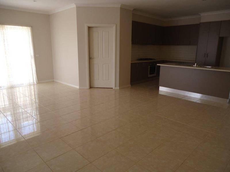 25 Pinrush Road, Brookfield VIC 3338