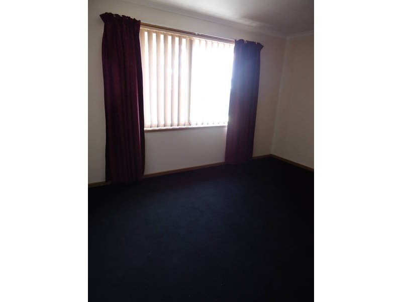 4 Walsingham Crescent, Kurunjang VIC 3337