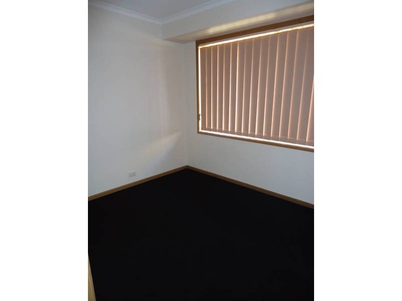 4 Walsingham Crescent, Kurunjang VIC 3337