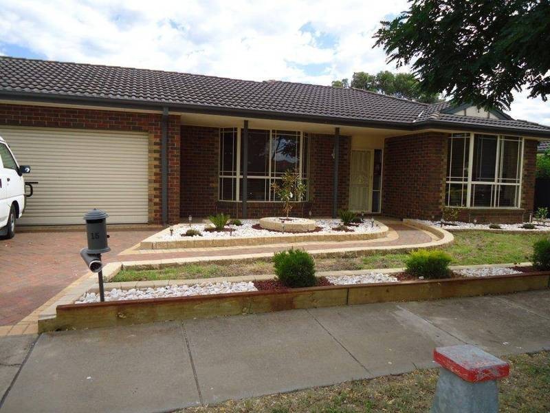 15 Fleetwood Circuit, Melton West VIC 3337