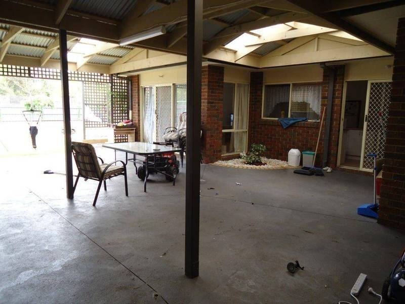 15 Fleetwood Circuit, Melton West VIC 3337