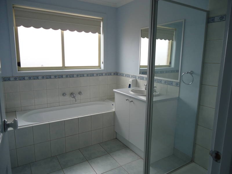 8 Beauview Court, Kurunjang VIC 3337