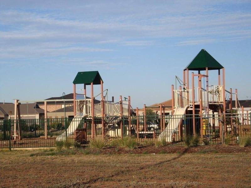 6 Lanata Way, Brookfield VIC 3338