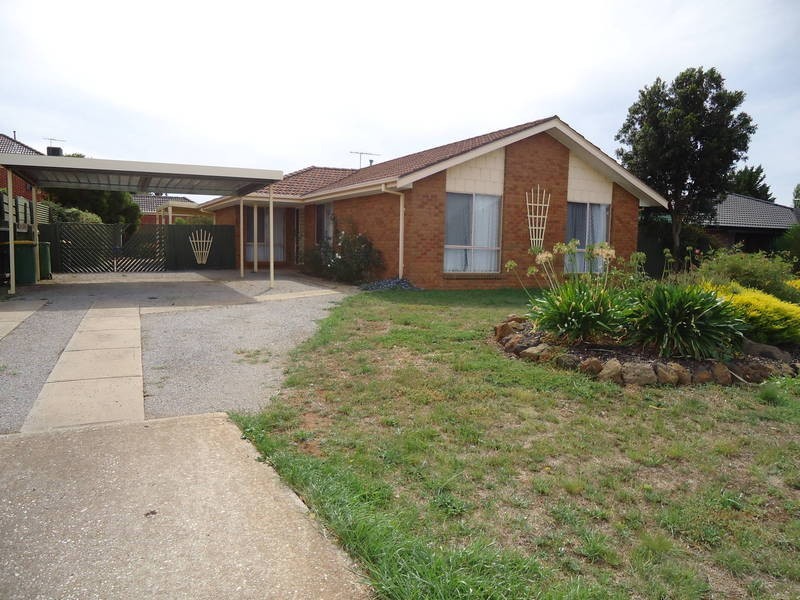 2 Duster Court, Brookfield VIC 3338