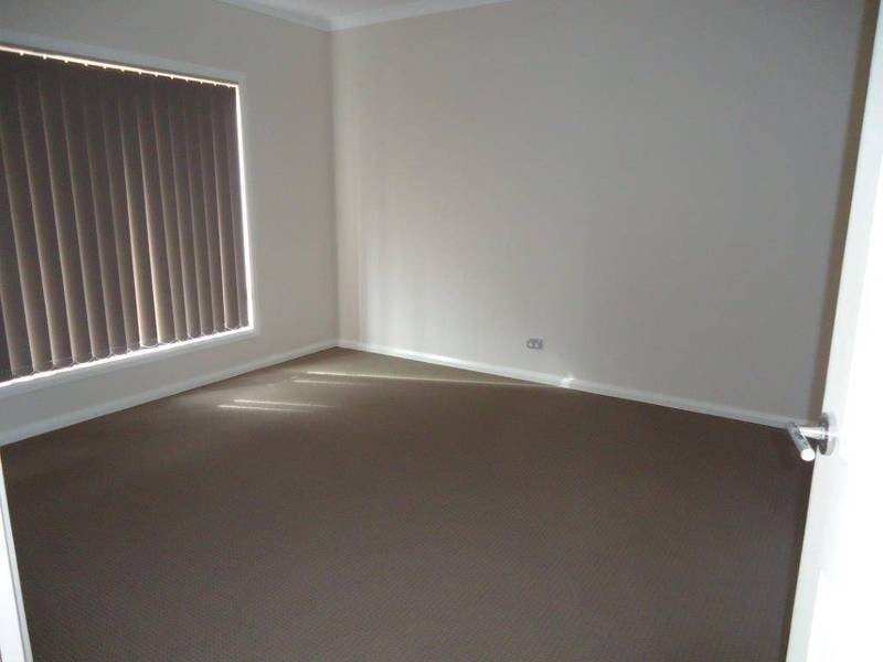 31 Viscosa Road, Brookfield VIC 3338