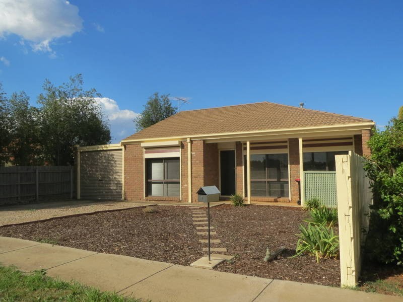 1/58 Andrew Street, Melton VIC 3337