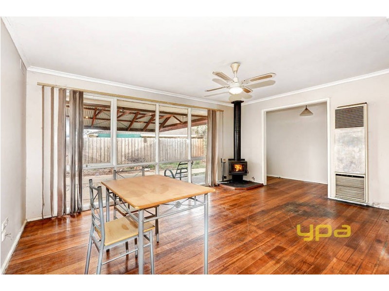 68 Hume Avenue, Melton South VIC 3338