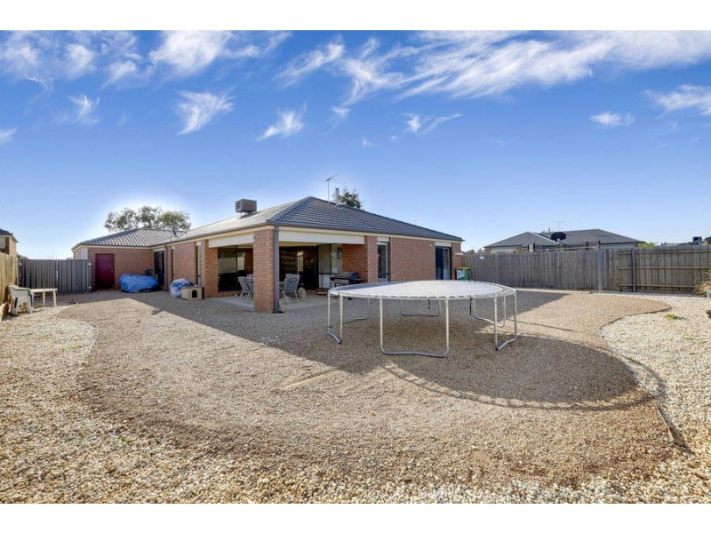 66 Black Knight Way, Kurunjang VIC 3337