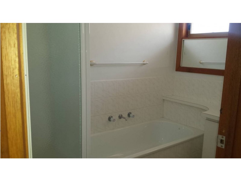 30 Gamalite Drive, Melton West VIC 3337