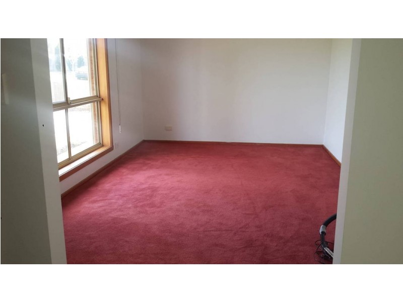 30 Gamalite Drive, Melton West VIC 3337