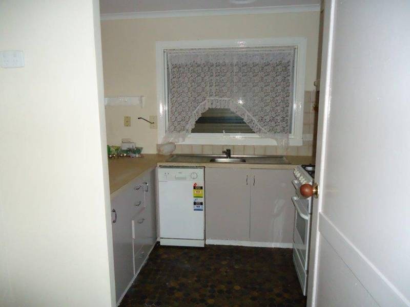 24 Carter Road, Melton VIC 3337