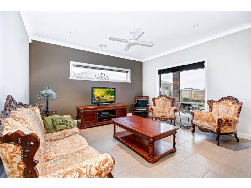 50 Chanticleer Avenue, Melton West VIC 3337