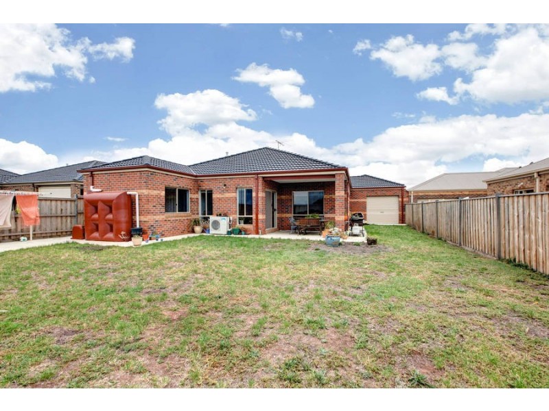 50 Chanticleer Avenue, Melton West VIC 3337