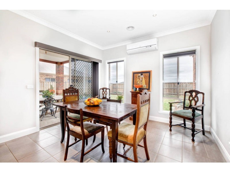 50 Chanticleer Avenue, Melton West VIC 3337