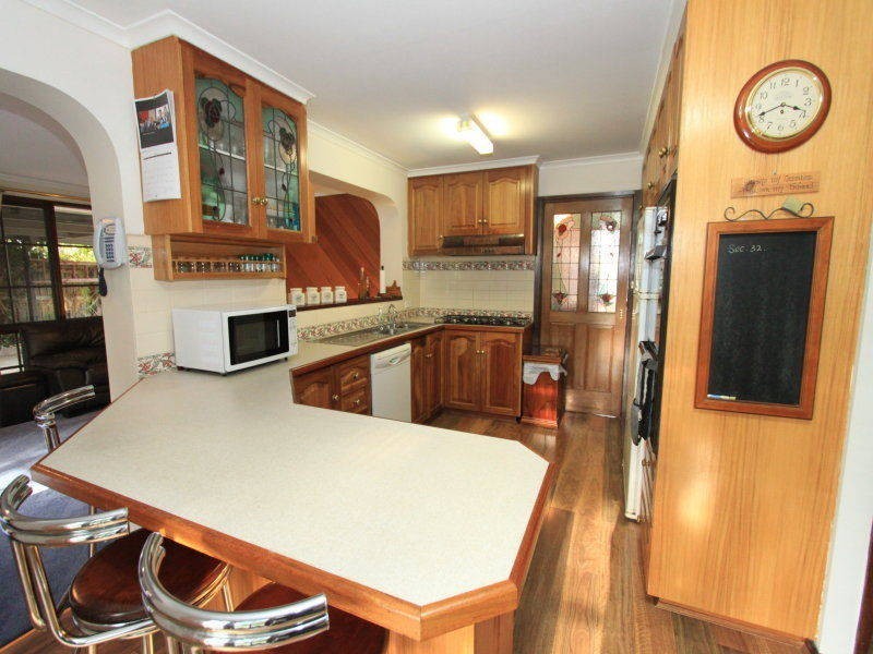 8 James Cook Drive, Melton West VIC 3337