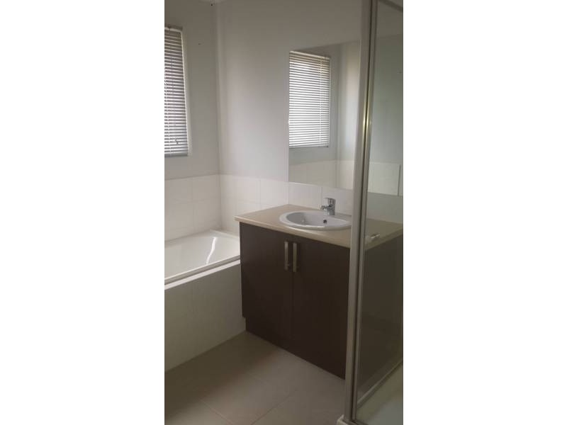 61 Peter Pan Crescent, Kurunjang VIC 3337