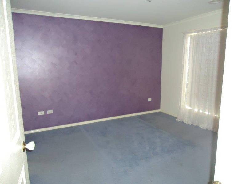 20 Meadow Glen Drive, Melton West VIC 3337