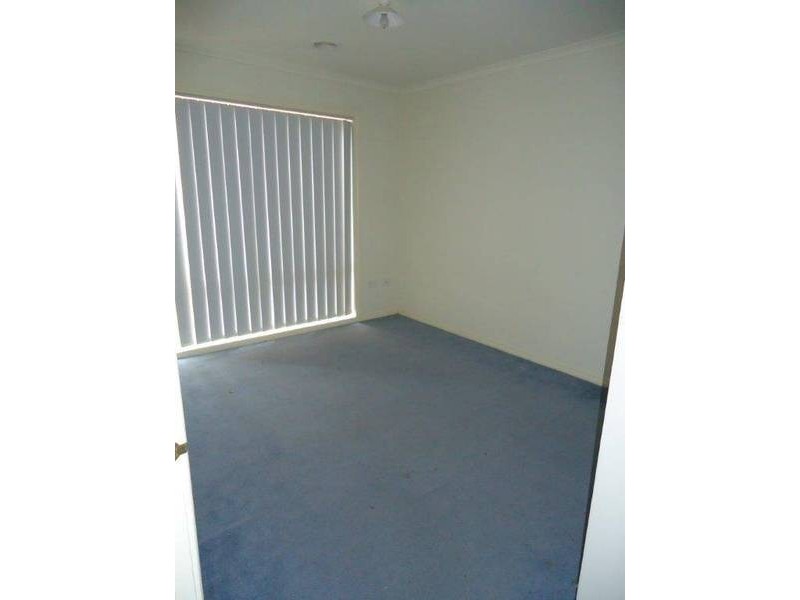 20 Meadow Glen Drive, Melton West VIC 3337