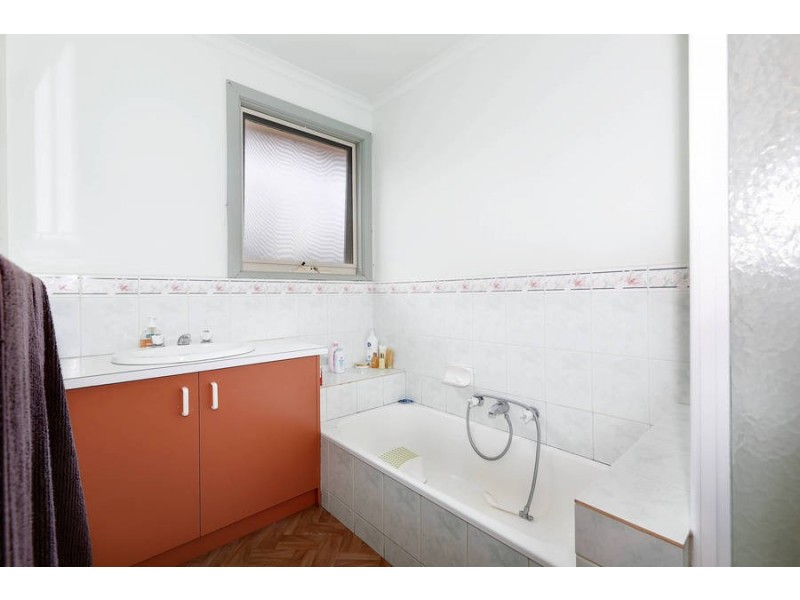 16 Atkin Street, Melton VIC 3337