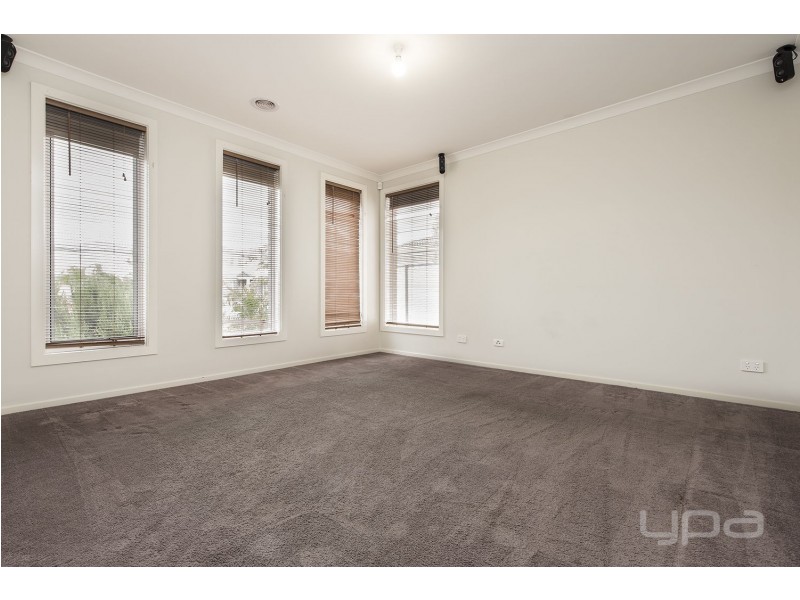 1/12 Marlo Drive, Melton West VIC 3337