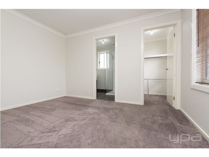 1/12 Marlo Drive, Melton West VIC 3337