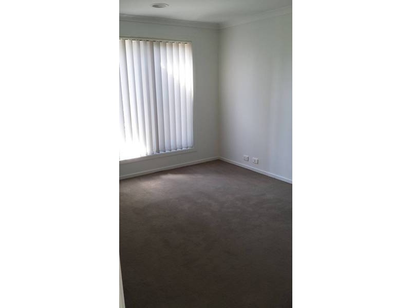 3 Riparian Way, Brookfield VIC 3338