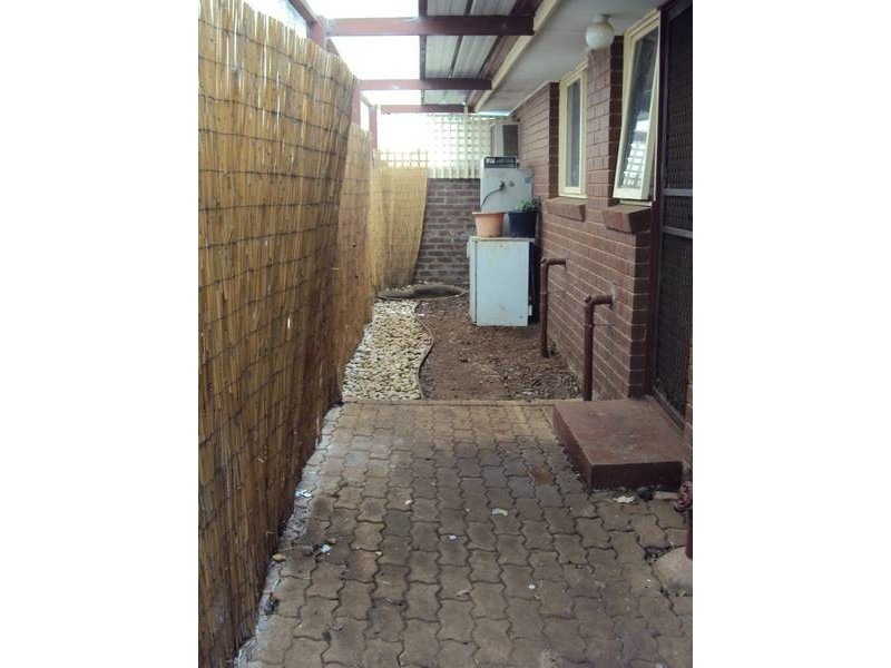 28 Childs Street, Melton South VIC 3338