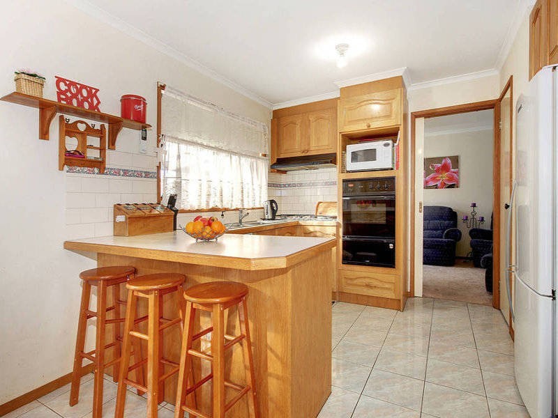 6 Marlo Drive, Melton West VIC 3337