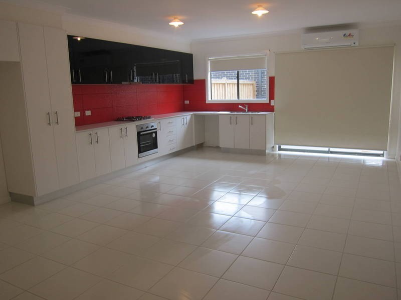 5 Armstrong Walk, Plumpton VIC 3335