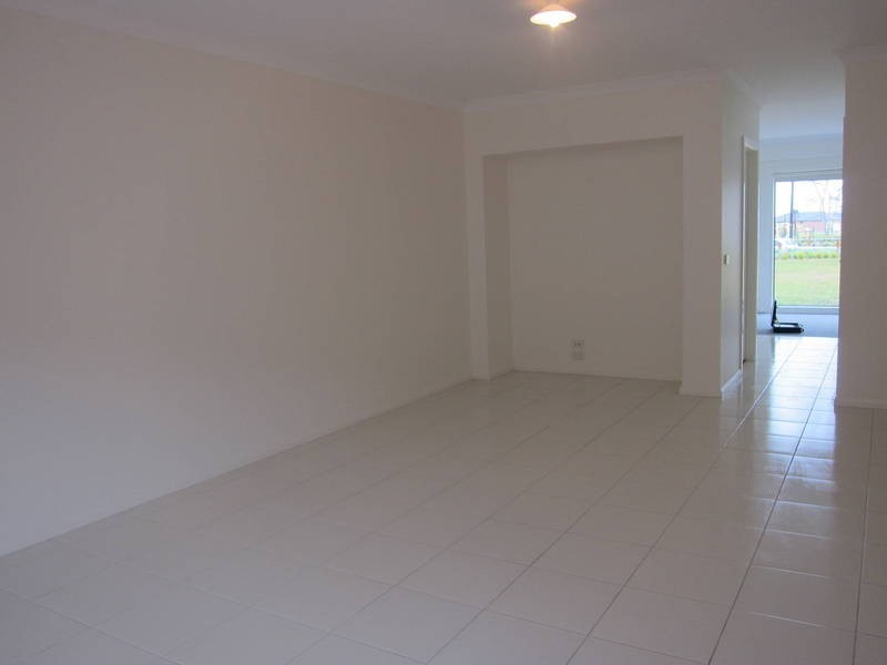 5 Armstrong Walk, Plumpton VIC 3335