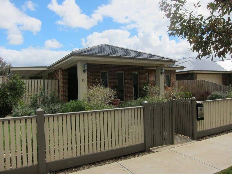 10  Hepburn Avenue, Eynesbury VIC 3338