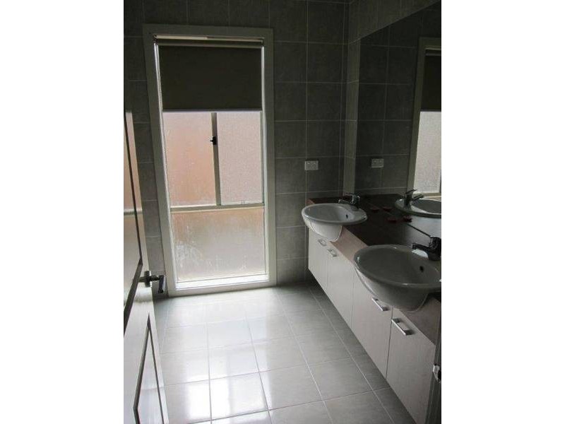 10  Hepburn Avenue, Eynesbury VIC 3338