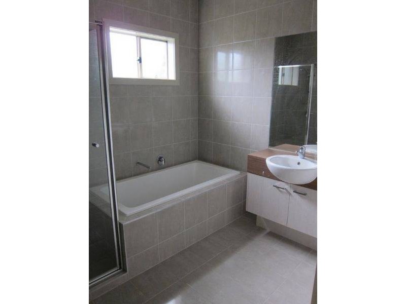 10  Hepburn Avenue, Eynesbury VIC 3338