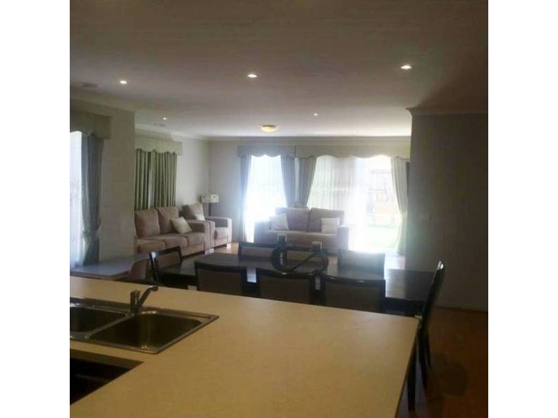 104 Black Dog Drive, Brookfield VIC 3338