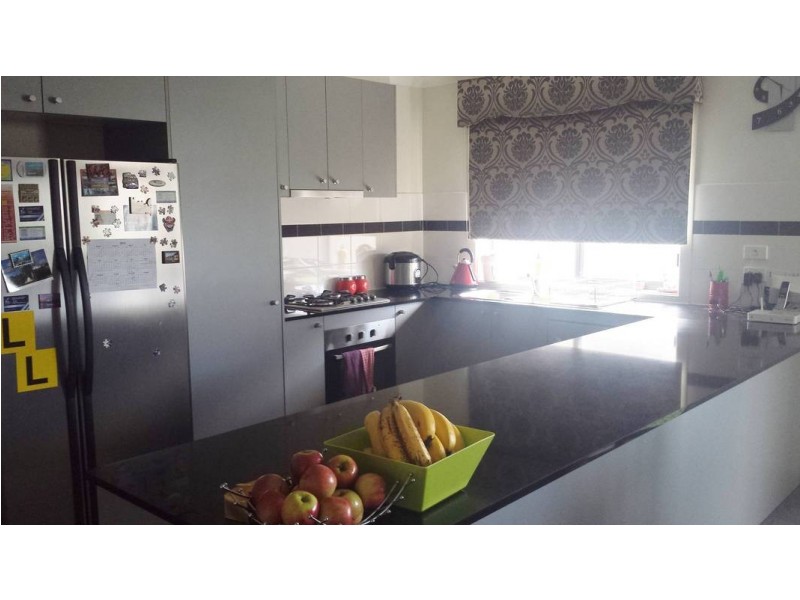 7 Tory Boy Street, Brookfield VIC 3338