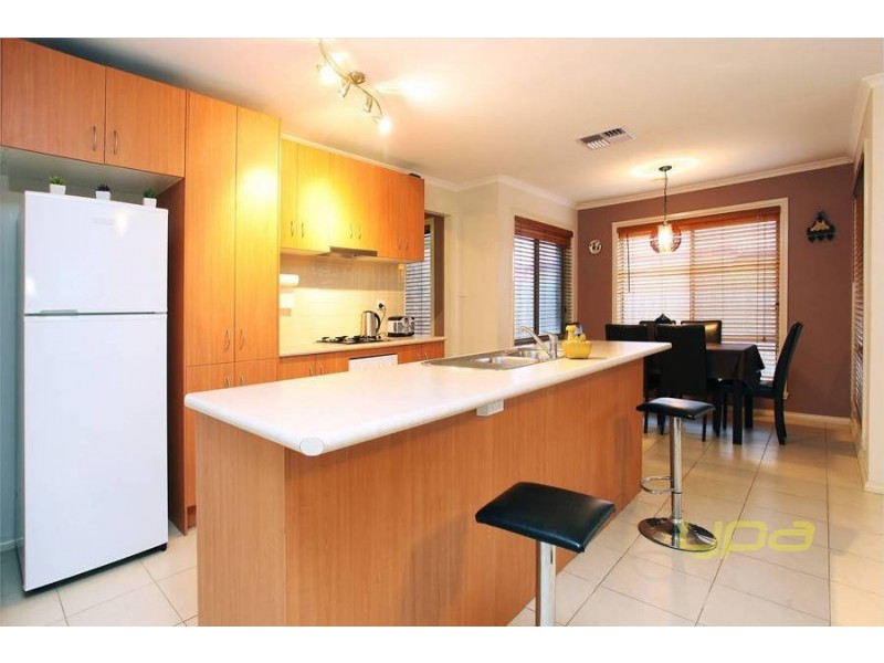 10 Kingston Rule Street, Kurunjang VIC 3337