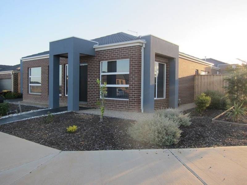 206 Botanica Springs Boulevard, Brookfield VIC 3338