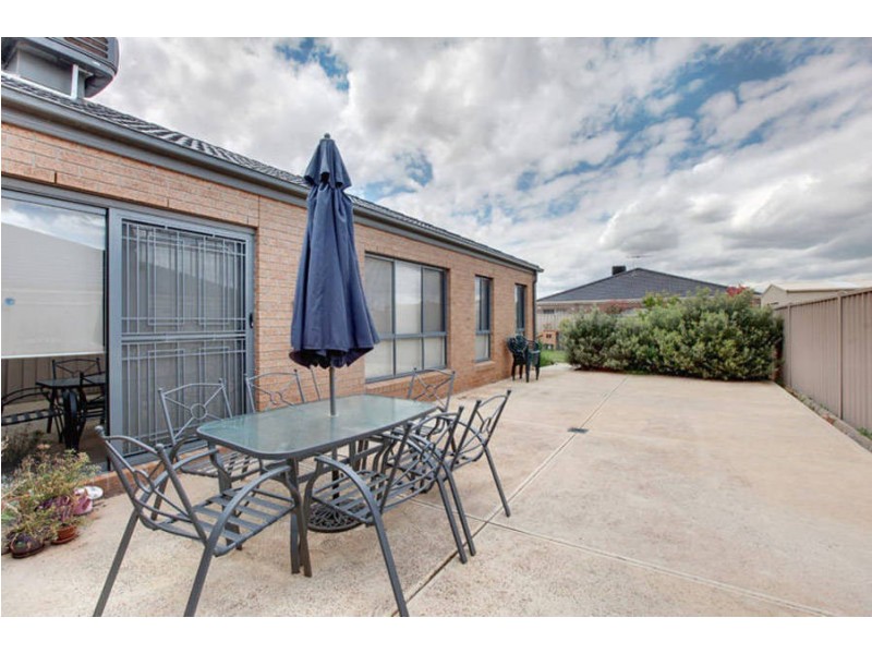 10 Thornhill Street, Melton West VIC 3337