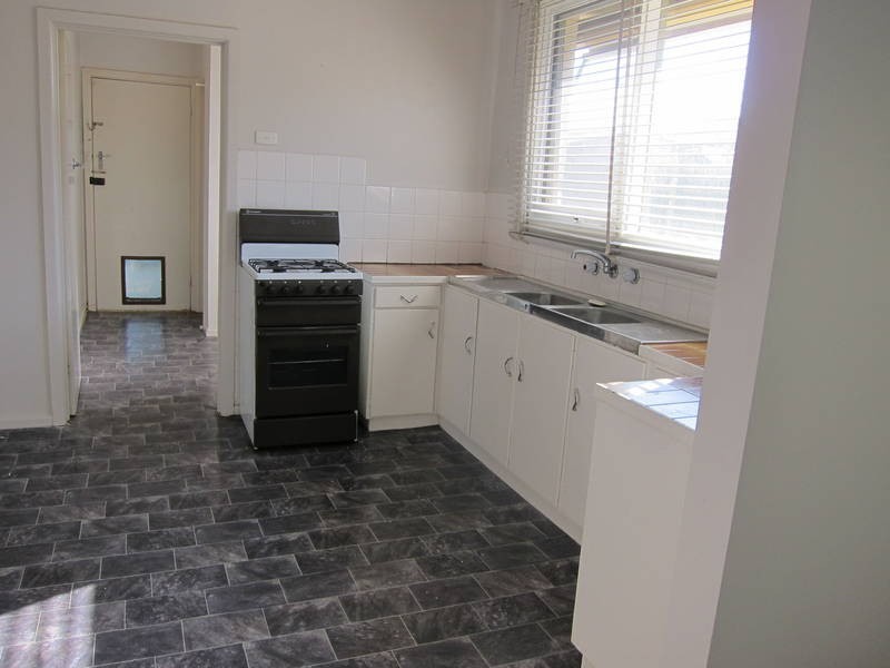 3 Curlew Close, Melton VIC 3337