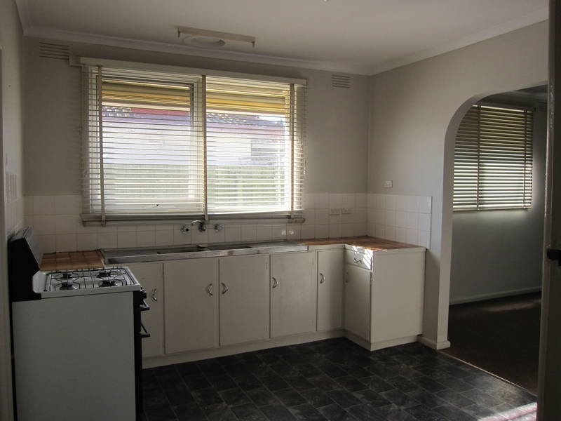 3 Curlew Close, Melton VIC 3337