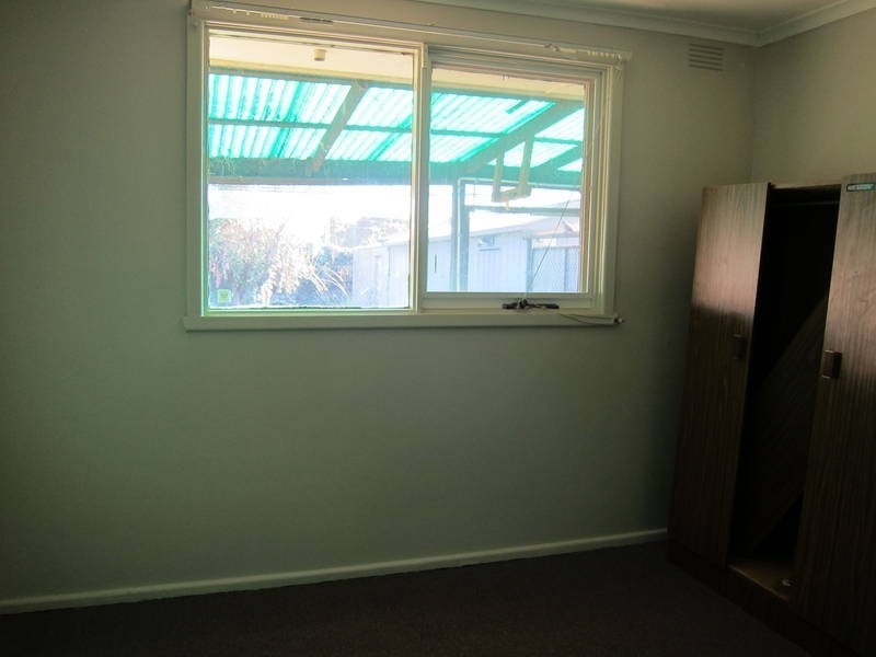 3 Curlew Close, Melton VIC 3337