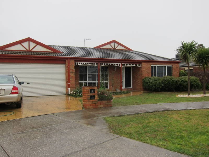 9 Grosvenor Court, Melton West VIC 3337