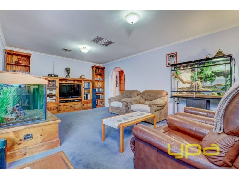 5 Moodie Street, Melton South VIC 3338