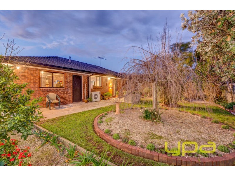 5 Moodie Street, Melton South VIC 3338