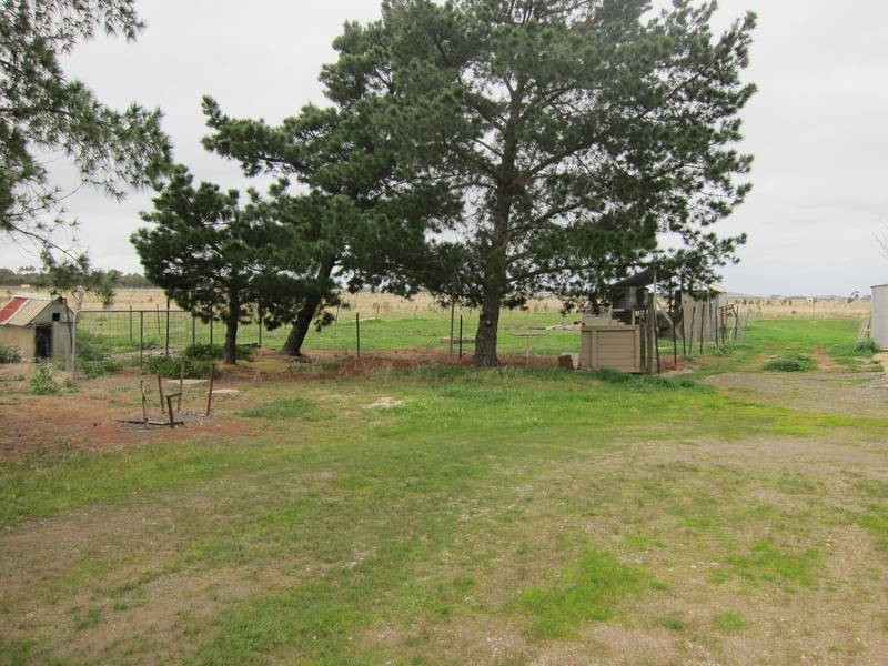 542 Bulmans Road, Melton West VIC 3337