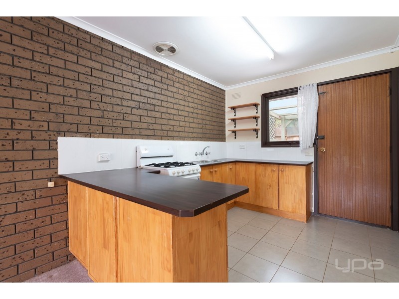 13/14 Fay Street, Melton VIC 3337