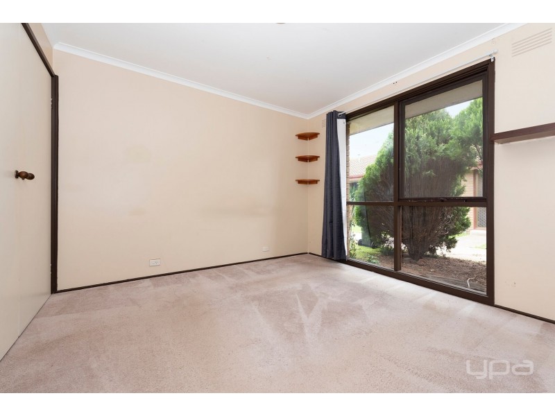 13/14 Fay Street, Melton VIC 3337