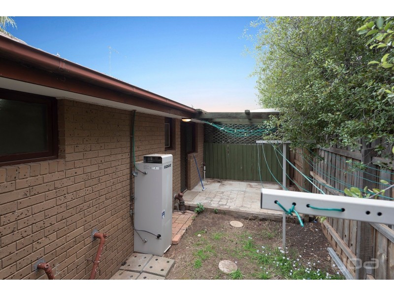 13/14 Fay Street, Melton VIC 3337